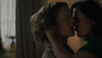 Anna Paquin & Holliday Grainger - Tell It to the Bees (2018)