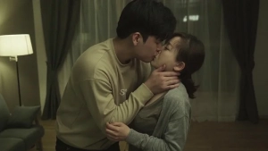 Mothers Job (2017) - Erotic Korean Incest Movie - img #3