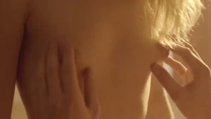 Real sex in mainstream movie between teen girl and boy [+Full movie] - img #6
