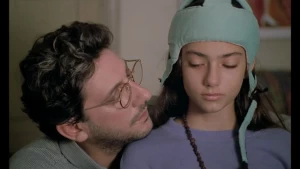 Il grande cocomero (1993) - Old man & young girl - img #2