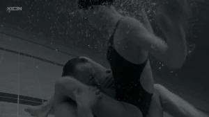 Swimming coach seduced a young swimmer - img #5