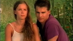 Teen brother and sister fall in love (2000) - img #1