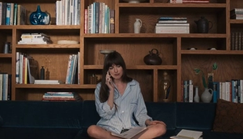 Dakota Johnson - online