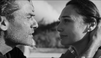 Gal Gadot - In the online