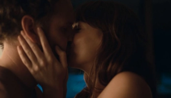 Dakota Johnson, online