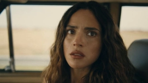 Dakota Johnson, Adria Arjona - Splitsville (2025) - img #1