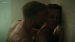 Franziska Weisz, Franziska Hackl - Tage, die es nicht gab  (2025) - img #3