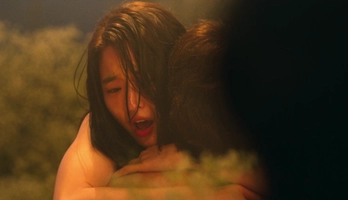 Hyo-rin Bang, Lee online