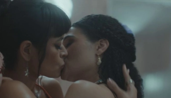 Grace Van Patten, online