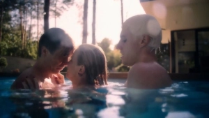 40-year-old woman falls into a sex relationship with a young guy - 2025 - img #5