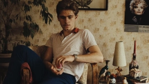 Lena Urzendowsky, Luise Heyer - In die Sonne schauen (2025) - img #2