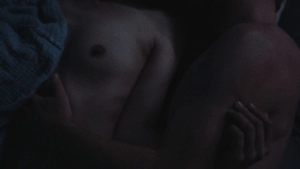 Lena Urzendowsky, Luise Heyer - In die Sonne schauen (2025) - img #4