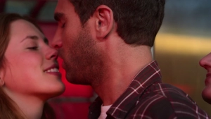 Six Is Not a Crowd (Felices los 6) s01e01-04 (2024) - img #5