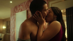 Jeanine Mason, Alona Tal - Cross s02e04 (2026) - img #3