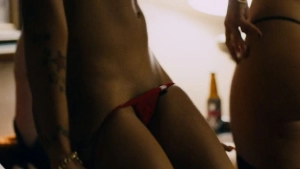 Amada Kaspar, Jacqueline Hicks - Monsters Dark Continent (2014) - img #6