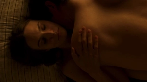 Macarena Achaga - Bad Girl Antics / Travesuras de la Niña Mala s01e02-10 (2022) - img #3