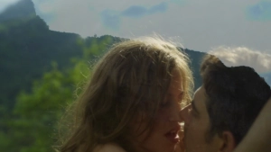 Lou de Laâge full frontal nude breasts and butt screenshot Blanche comme neige 2019 HD - img #4