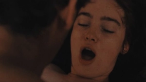 Mektoub, My Love Canto Due (2025) -Jodi Taylor (Jessica Pennington) - img #5