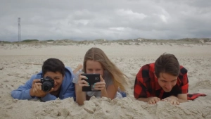 Ellen Slusarchi - Joke (2016) - img #1