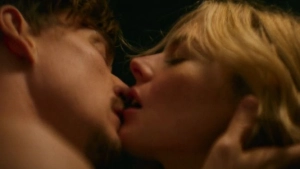 Samara Weaving kissing and sex
