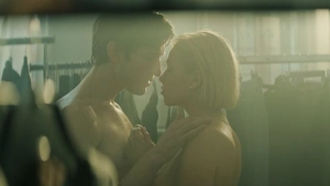 Thea Sofie Loch Næss - Docttor Glas (2026) - img #5