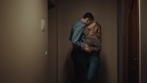 drunken mother kissing - img #1