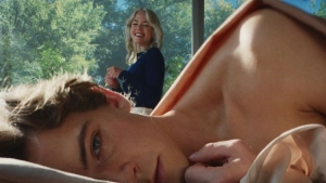 Hayes Warner, Kaia Gerber - The Shards s01e01-02 (2026) - img #5