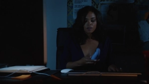 Sharon Leal – Addicted (2014) - img #2