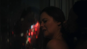 alicia-silverstone-steamy-affair-pretty-thing-2025