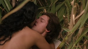 Renata Vaca love triangle intimate frame Mal de amores 2026