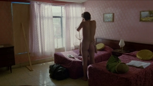 Maribel Verdú and Diego Luna and Gael García Bernal in a car, scene from Y Tu Mamá También (2001) - img #12